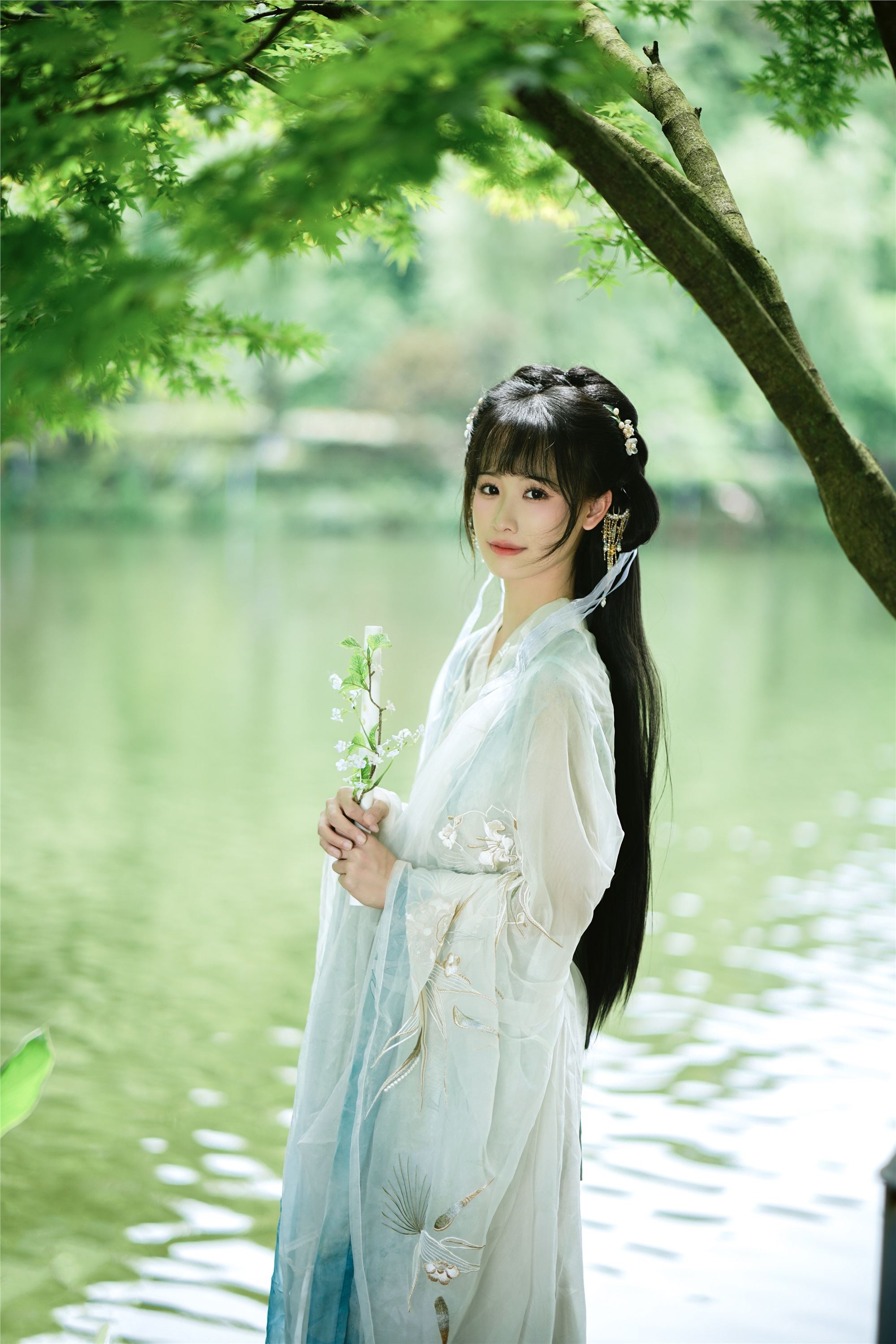 YITUYU艺图语 2025.01.22 小师妹 春娇